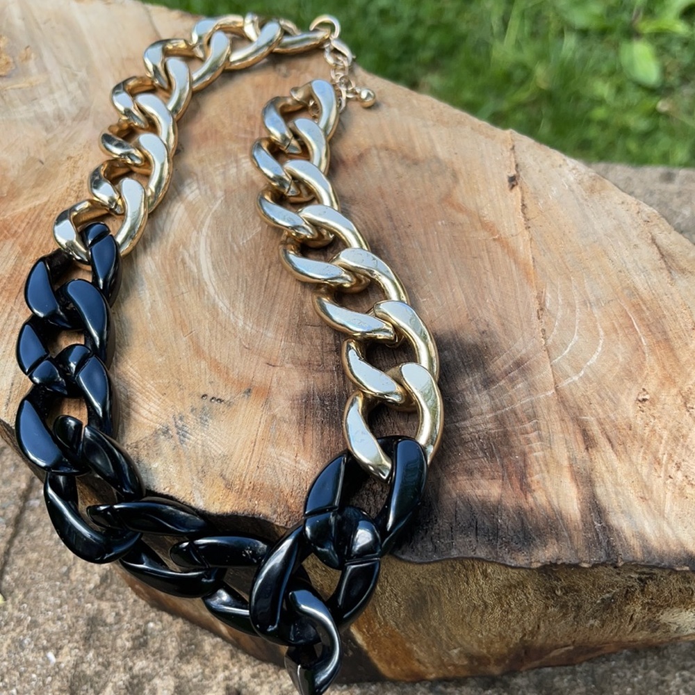 Necklace - Picture 2 of 4